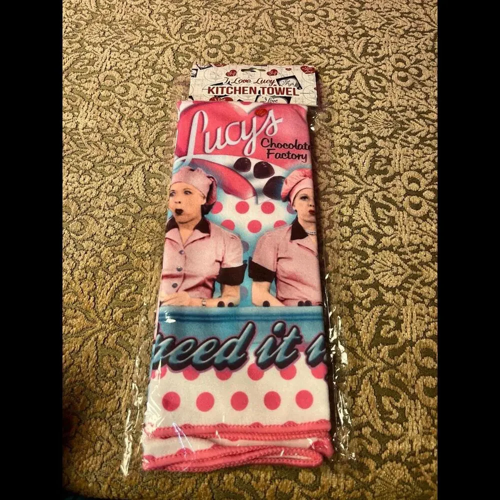 I love Lucy NWTS kitchen towel